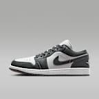 シューズ(男性用) Nike Air Jordan 1 Black and Smoke Grey Jordan Air Jordan 1 Mid Mens - Light Smoke Grey Black White